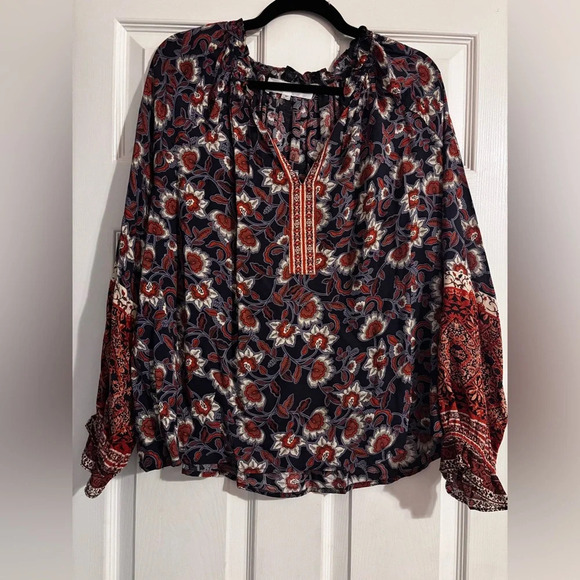 Chelsea & Theodore Floral Peasant Blouse Size M Navy Oversized Tie-Neck Top - Picture 2 of 5